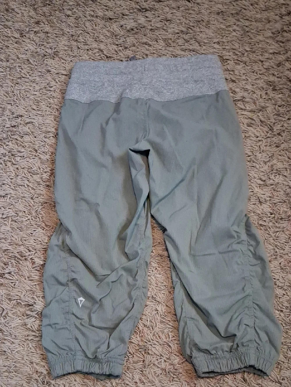 Girls Ivivva By Lululemon Live To Move Dance  Studio Pants Size 10 Crop Capri